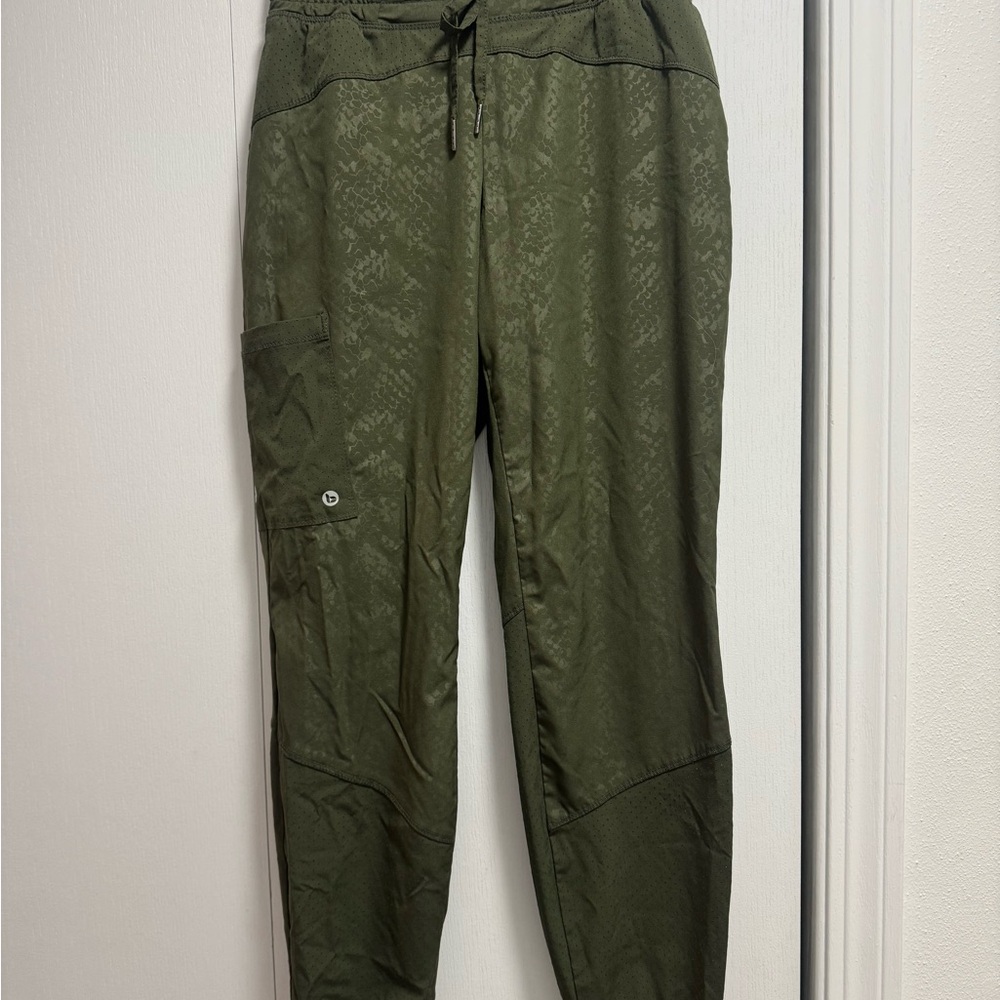 Barco Uniforms Women's Olive Cargo Pants